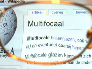 what are multifocal contact lenses